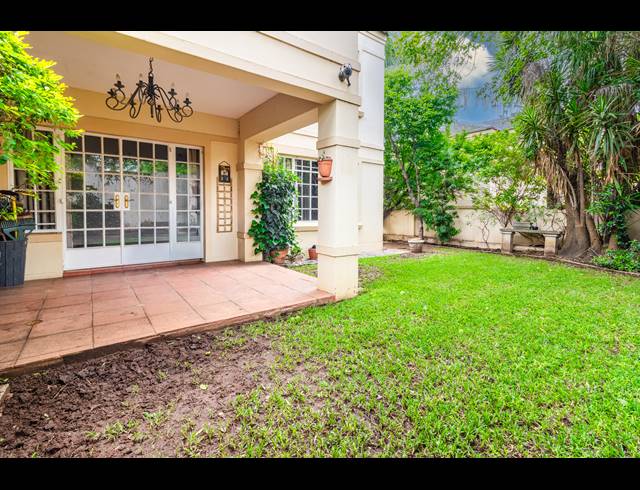 2 BEDROOM HOUSE FOR SALE IN SUNNINGHILL